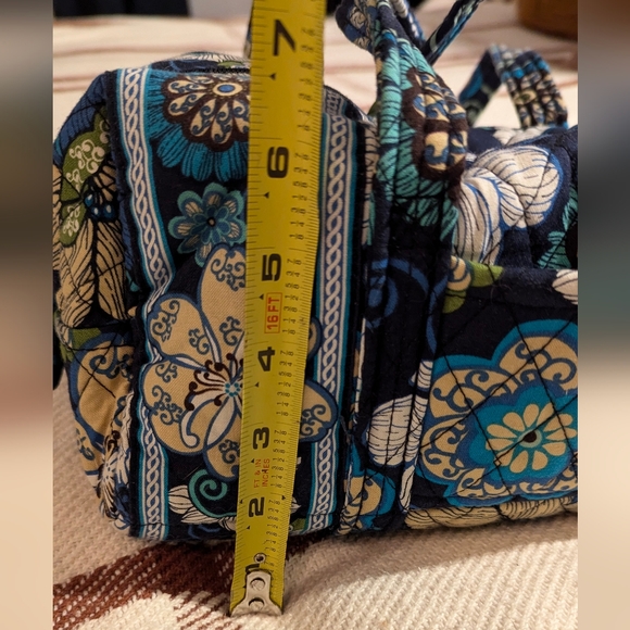 Vera Bradley Retired handbag - Picture 6 of 13